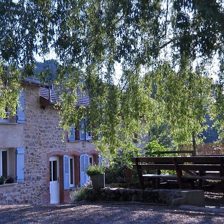 Hotel La Ferme Aux Abeilles Ambierle Zewnętrze zdjęcie